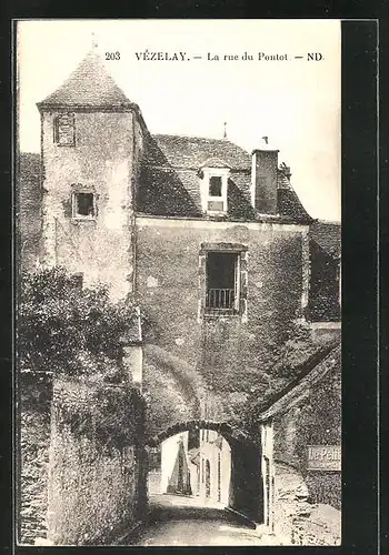 AK Vezelay, La rue du Pontot