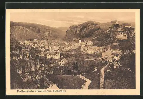 AK Pottenstein / Fränk. Schweiz, Blick vom Berg auf den Ort