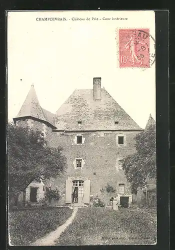 AK Champcevrais, Château de Prie, Cour intérieur