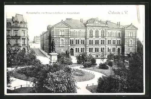 AK Oelsnitz i. V., Bismarckplatz mit Bismarckdenkmal und Bürgerschule