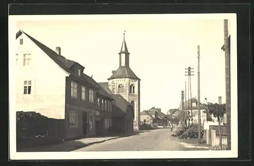 AK Neustadt a. Rennsteig, Ortspartie mit Kirche