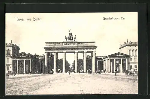 AK Berlin, Frontalblick zum Brandenburger Tor