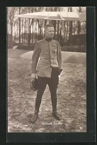 Foto-AK Sanke Nr.: 512, Flieger Leutnant Schäfer in Uniform mit Eisernes Kreuz
