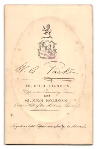 Fotografie W. G. Parker, Holborn, 40, High Holborn, Portrait modisch gekleideter Herr mit Oberlippenbart