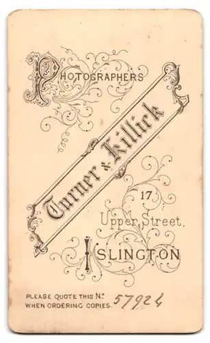 Fotografie Turner & Killick, Islington-N, 17, Upper St., Portrait junges Mädchen in hübscher Kleidung