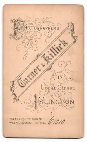 Fotografie Turner & Killick, Islington-N, 17, Upper St., Portrait stattlicher Herr in modischer Kleidung