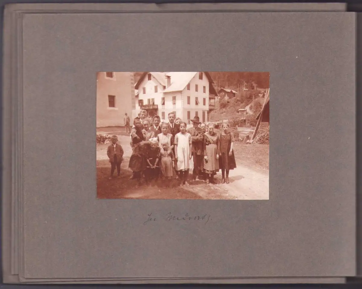 Fotoalbum 36 Fotografien Österreich-Tirol 1925, Ansicht Neustift, Einheimische in Tracht, Alpenpanorama, Berg-Massiv 3