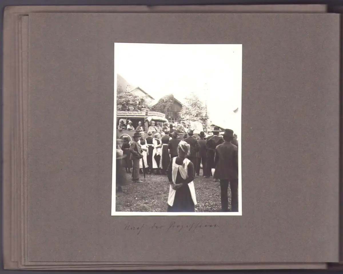 Fotoalbum 36 Fotografien Österreich-Tirol 1925, Ansicht Neustift, Einheimische in Tracht, Alpenpanorama, Berg-Massiv 5