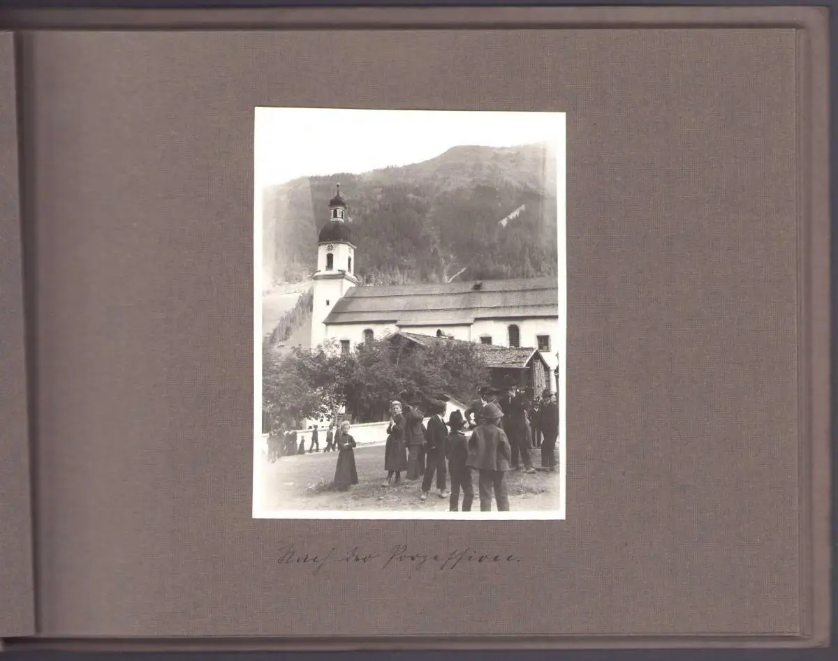 Fotoalbum 36 Fotografien Österreich-Tirol 1925, Ansicht Neustift, Einheimische in Tracht, Alpenpanorama, Berg-Massiv 6