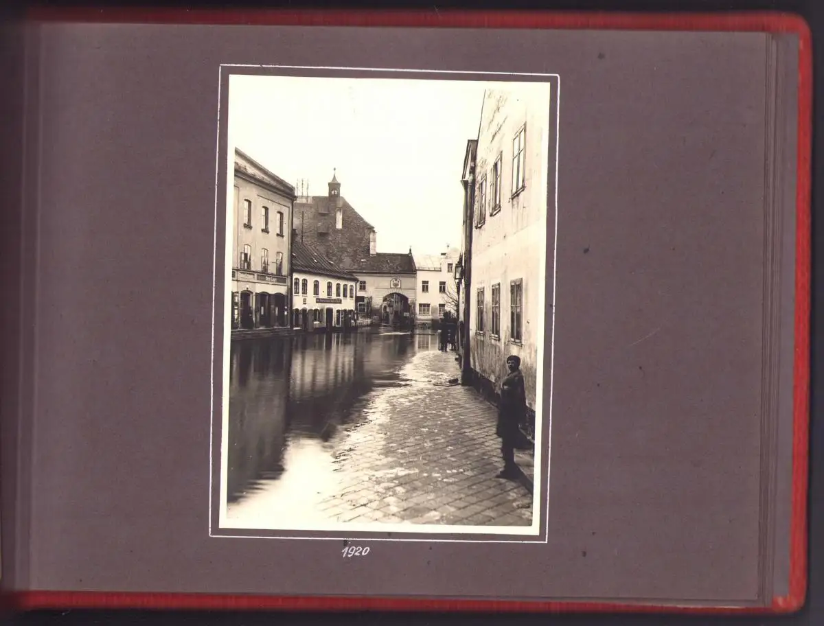 Fotoalbum 74 Fotografien 1920-1949, Ansicht Deggendorf, Erinnerung Baurat Fritz Lukas Leiter Hochwasser-Schutzmassnahmen 3