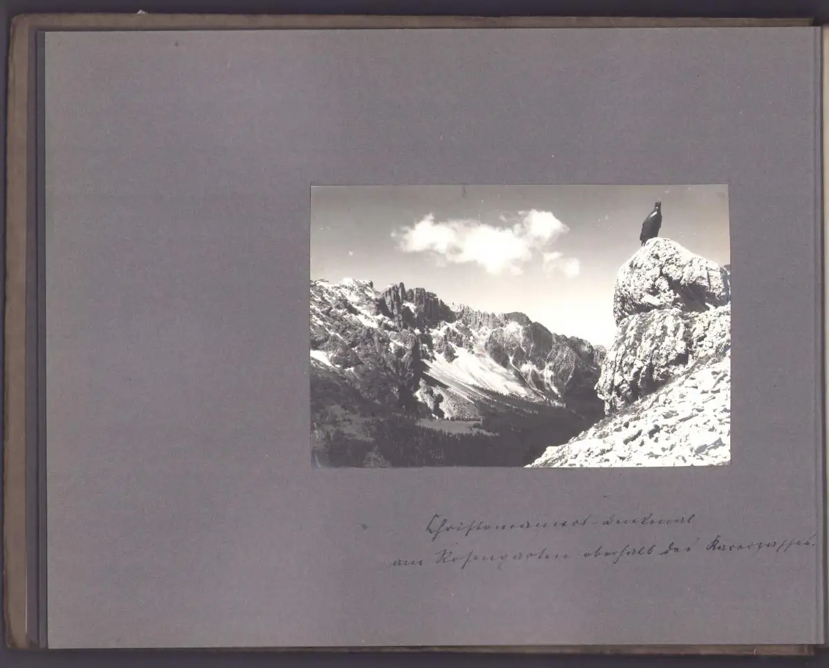 Fotoalbum 33 Fotografien 1927, Ansicht Südtirol, Reisealbum Myra Eddelbüttel zeigt Dolomiten, Rosengarten, Cigolade-Pass 2