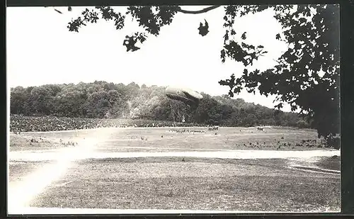 AK Fesselballon bei seinem Aufstieg