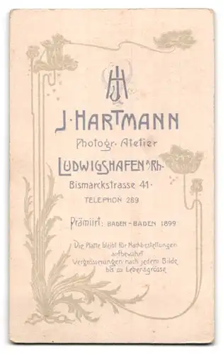 Fotografie J. Hartmann, Ludwigshafen a/Rh., Bismarckstr. 41, Portrait Mädchen zur Erstkommunion mit Krone