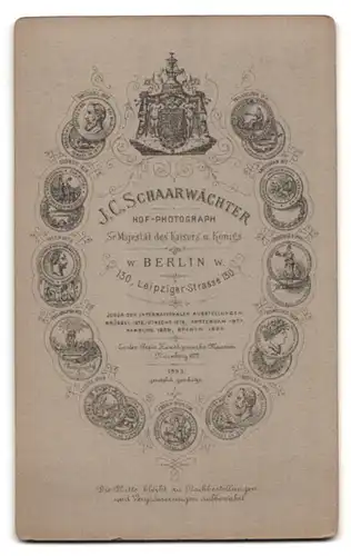 Fotografie J. C. Schaarwächter, Berlin-W, Leipziger-Strasse 130, Portrait modisch gekleideter Herr mit Moustache