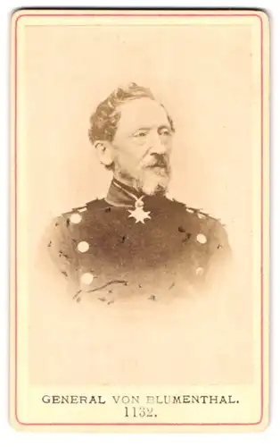 Fotografie Fotograf und Ort unbekannt, Portrait General Leonhard von Blumenthal in Uniform mit Pour le Merit Orden