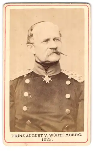 Fotografie Fotograf und Ort unbekannt, Portrait Prinz August v. Würtemberg in Uniform mit Pour le Merit Orden