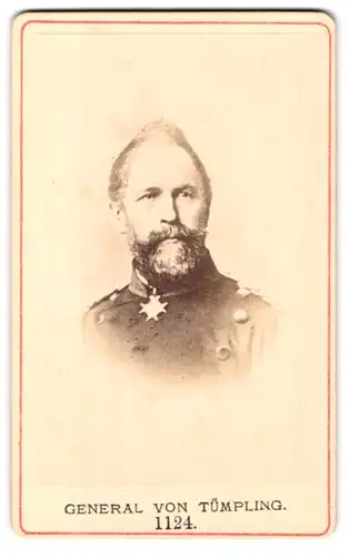 Fotografie Fotograf und Ort unbekannt, Portrait General von Tümpling in Uniform mit Pour le Merit Orden