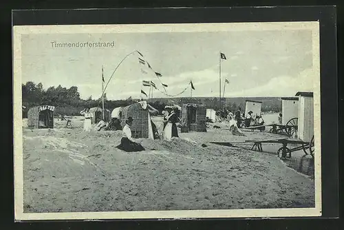 Mondschein-AK Timmendorferstrand, Strandpartie mit Besuchern