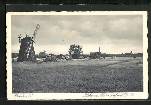 AK Greifswald, Gesamtansicht mit Windmühle und Kirche