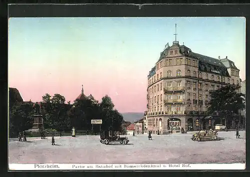 Goldfenster-AK Pforzheim, Partie am Bahnhof mit Bismarckdenkmal und Hotel Ruf