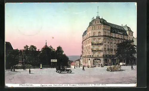 Goldfenster-AK Pforzheim, Partie am Bahnhof mit Bismarckdenkmal und Hotel Ruf