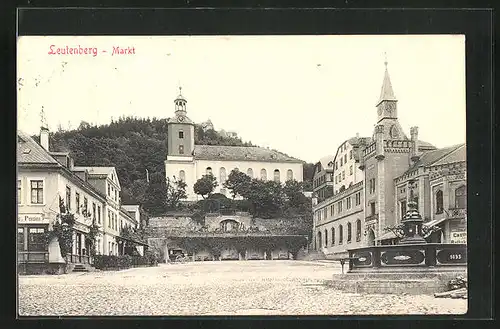 AK Leutenberg, Markt mit Brunnen