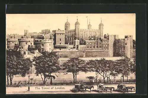 AK London, The Tower of London, Stadtmauer mit Turm