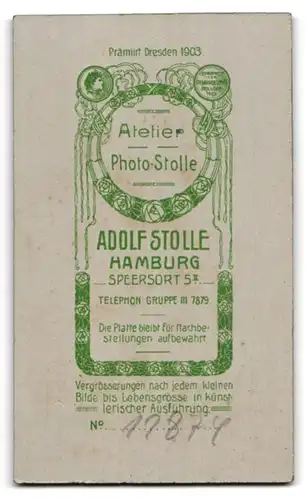 Fotografie Adolf Stolle, Hamburg, Speersort 5, Portrait junge Dame mit moderner Frisur