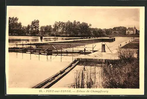 AK Pont-sur-Yonne, Ecluse de Champfleury