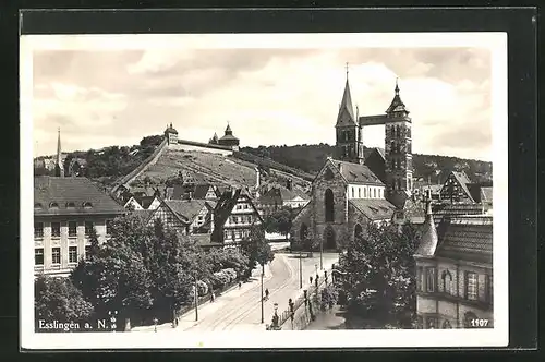 AK Esslingen a. N., Strassenpartie, Blick zur Kirche