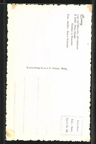 AK Musikerin Conny Froboess auf einem Stuhl sitzend