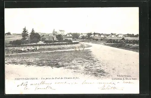 AK Neuvy-Sautour, Vue prise du Pont du Chemin de fer