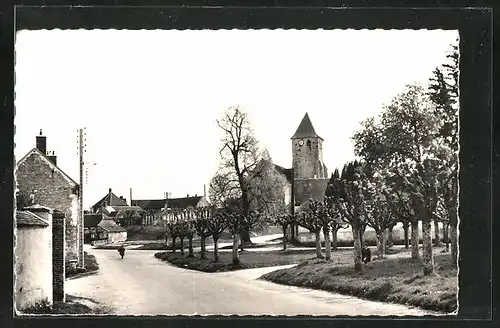 AK Plessis-Saint-Jean, La Place et l`Eglise