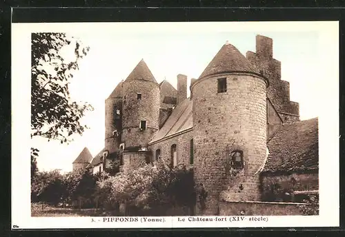 AK Piffonds, Le Chateau fort XIVe siecle