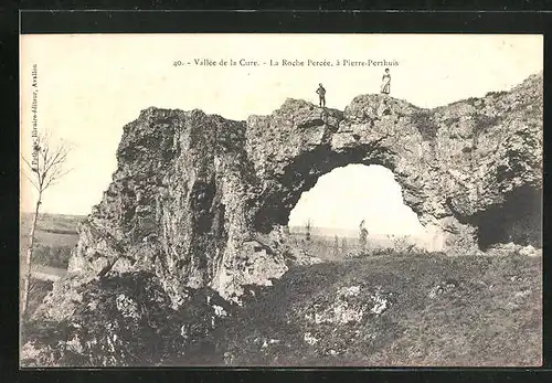 AK Pierre-Perthuis, Vallee de la Cure, La Roche Percee