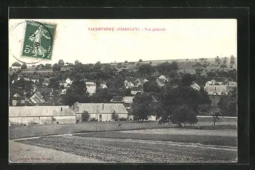 AK Vaudevanne, Blick von den Feldern auf den gesamten Ort