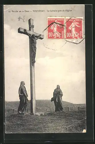 AK Voutenay, Le Calvaire près de l`Eglise