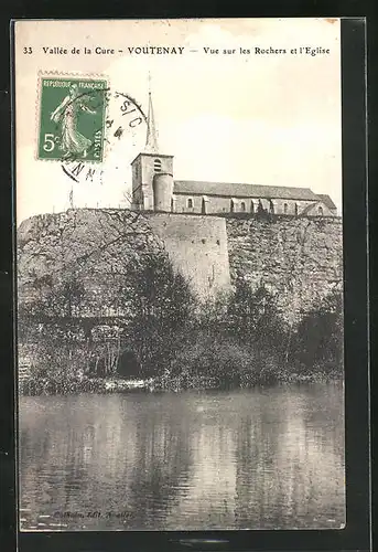 AK Voutenay, Vue sur les Rochers et l`Eglise