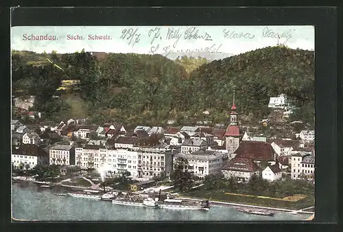 AK Schandau / Sächs. Schweiz, Ortsansicht aus der Vogelschau, Dampfer an der Anlegestelle