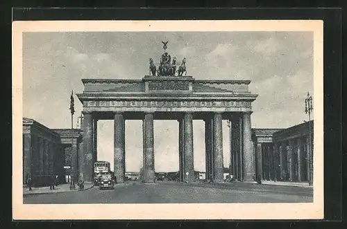 AK Berlin, Am Brandenburger Tor