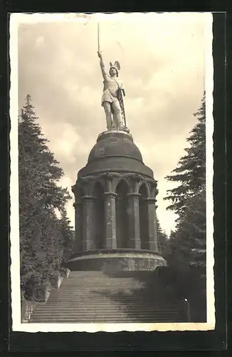 AK Am Hermannsdenkmal im Teutoburger Wald