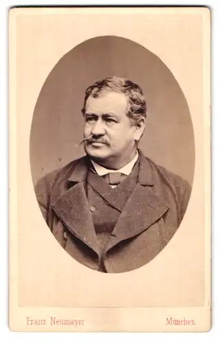 Fotografie Franz Neumayer, München, Neuhauserstrasse 29, Portrait bürgerlicher Herr mit Oberlippenbart