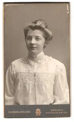 Fotografie Atelier Globus, Berlin-C, Rosenthaler Strasse 27-31, Portrait junge Dame mit moderner Frisur