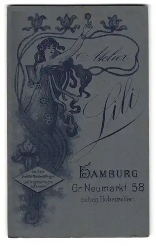 Fotografie Atelier Lili, Hamburg, Gr. Neumarkt 58, Jugendstildarstellung Frau im Kleid mit Fotografie in der Hand