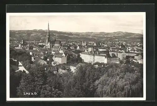 AK Linz a. D., Teilansicht mit Kirche