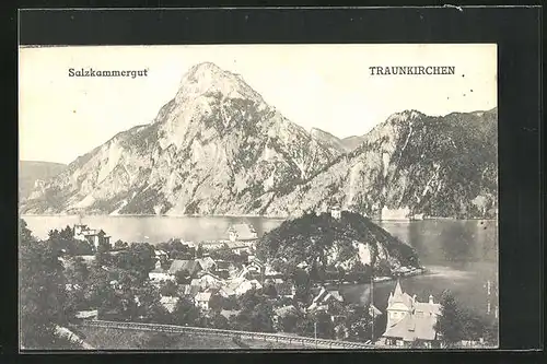 AK Traunkirchen, Salzkammergut, Ortspartie mit Bergen