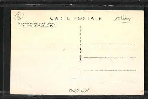 AK Nuits-sous-Ravières, Les Colonnes et l`Ancienne Porte