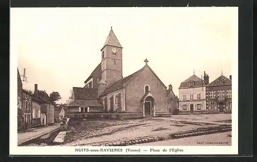 AK Nuits-sous-Ravières, Place de l`Eglise