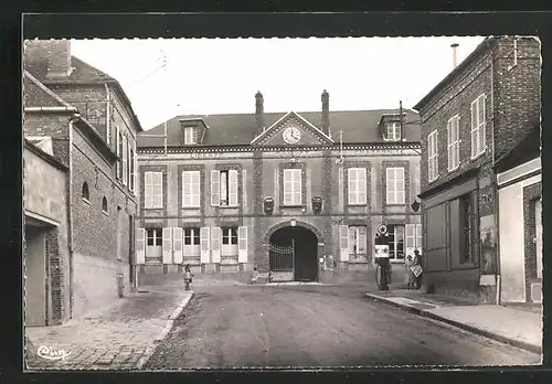 AK Thorigny-sur-Oreuse, La Mairie