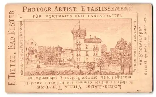 Fotografie E. Tietze, Bad Elster, Ansicht Bad Elster, Gebäude des Ateliers mit Umgebung